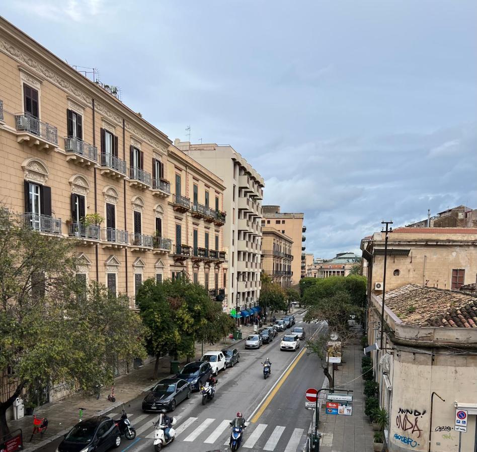 Holiday & House - Imparato Palermo Centro Politeama Esterno foto