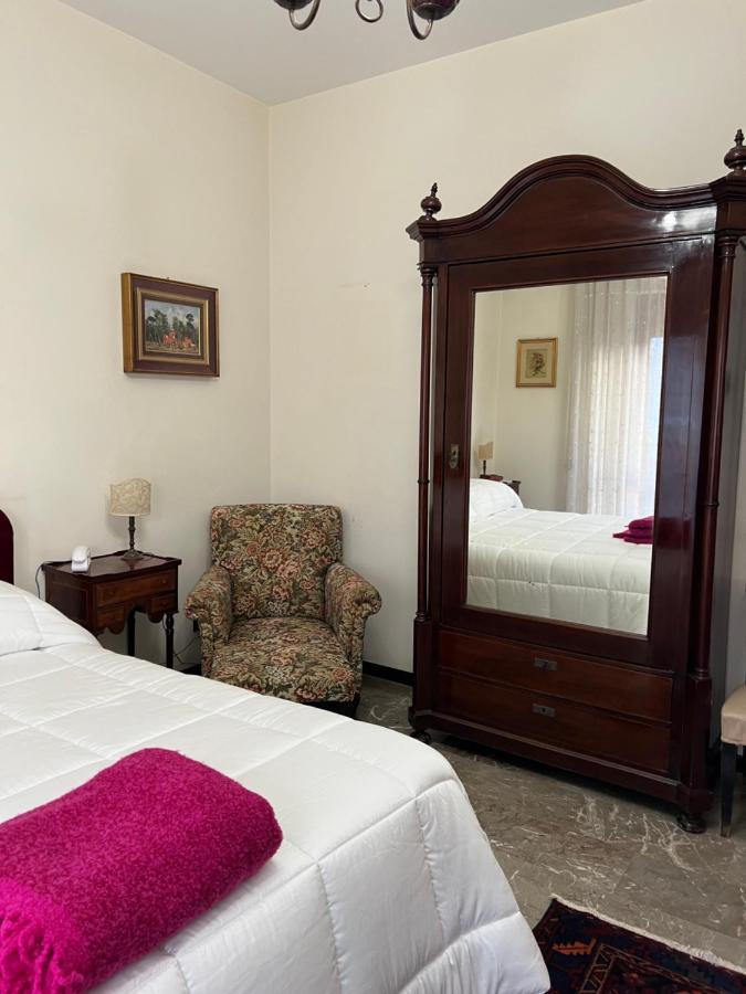 Holiday & House - Imparato Palermo Centro Politeama Esterno foto